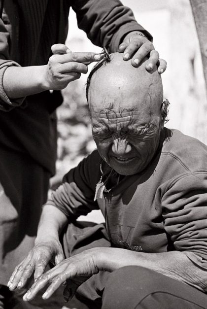 Tashi Angmo à la tonte, Zanskar